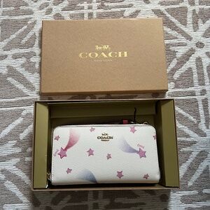 Coach wallet